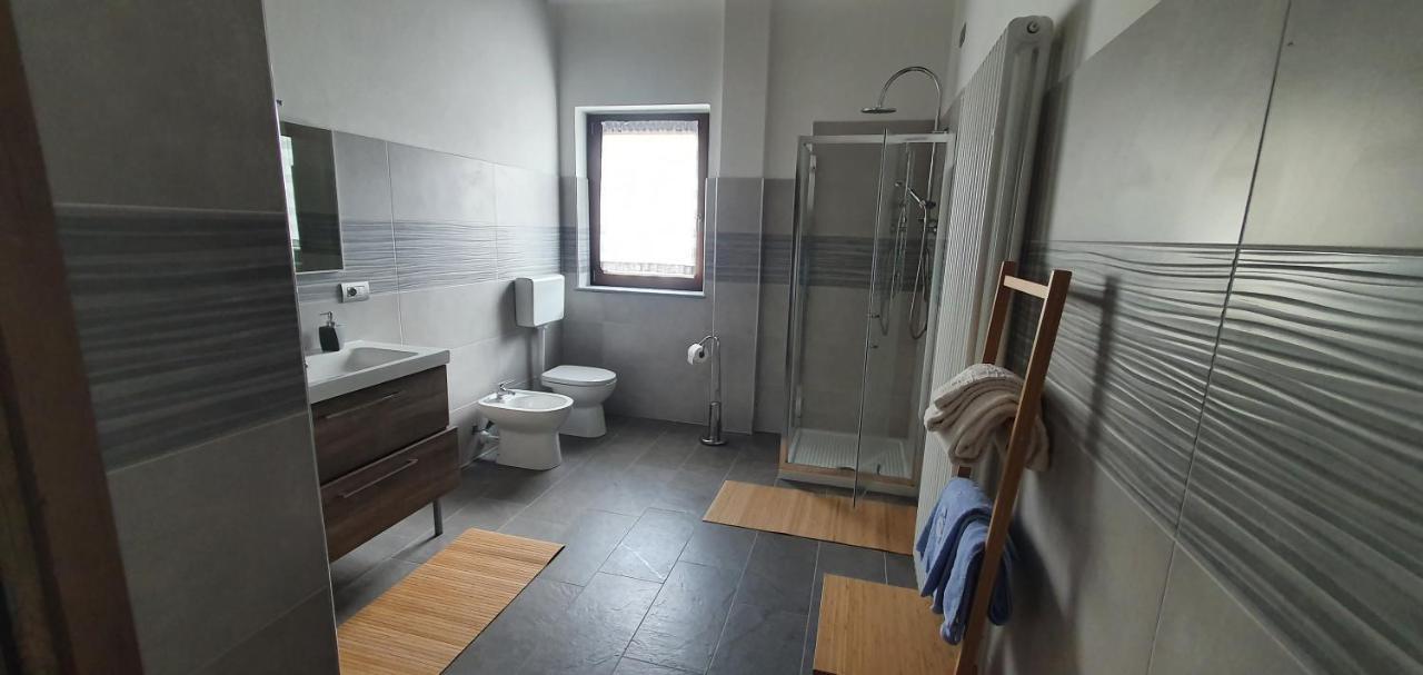 Nave Nel Bosco Bed & Breakfast Torresina Bagian luar foto