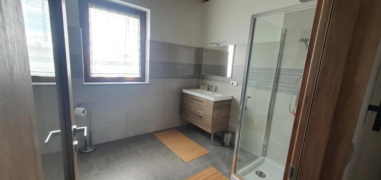 Nave Nel Bosco Bed & Breakfast Torresina Bagian luar foto